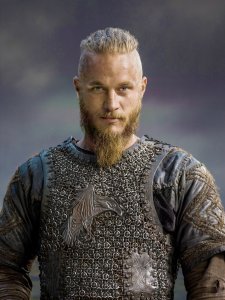 Vikings-Season-2-Ragnar-Lothbrok-official-picture-vikings-tv-series-37686623-2953-3941